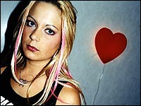 Είδαμε: Hole In My Heart.