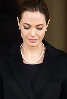 � Angelina Jolie ���������� ��� ���������� ���������� �� ����� ����������.